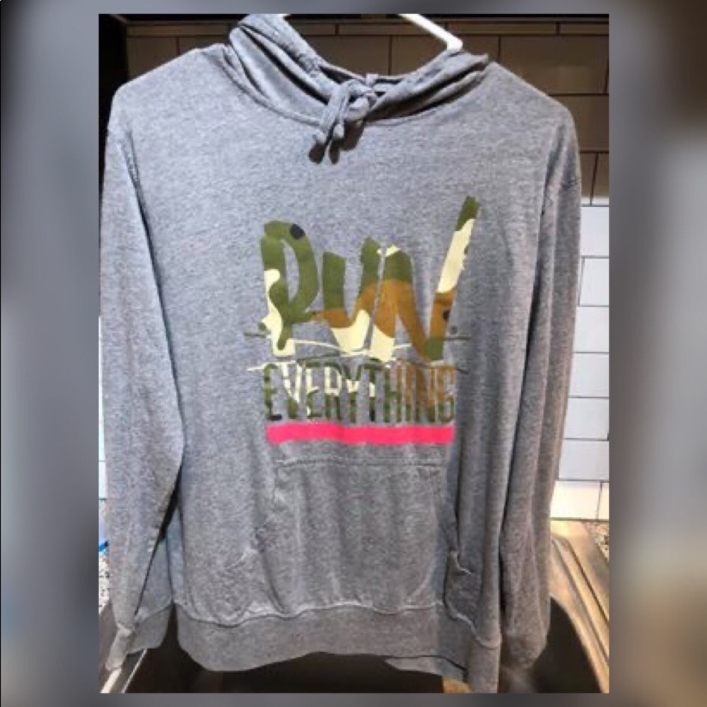 RunEverythingLabs sz S lightweight hoodie